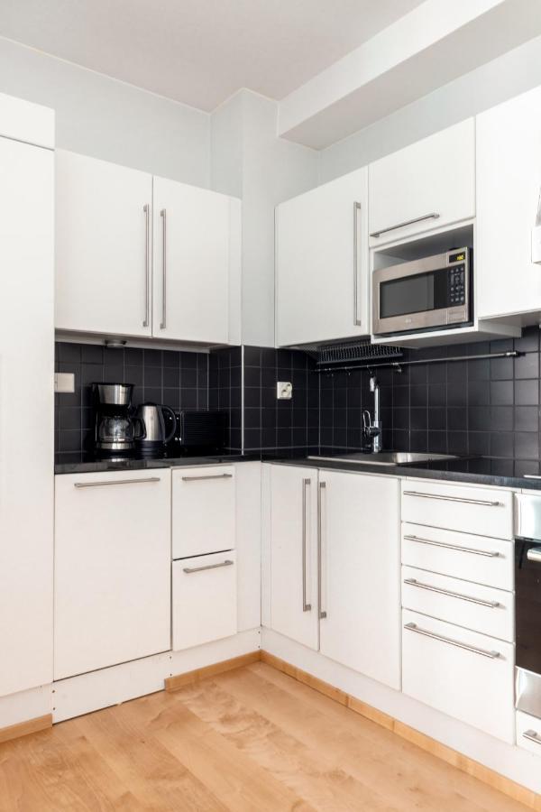 2Ndhomes Stylish 1Br Home With Balcony And Sauna In Kamppi Center Helsinki Exterior foto